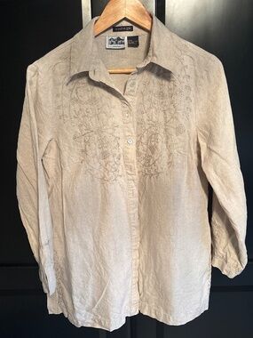 E-col-o-gie irish linen button down